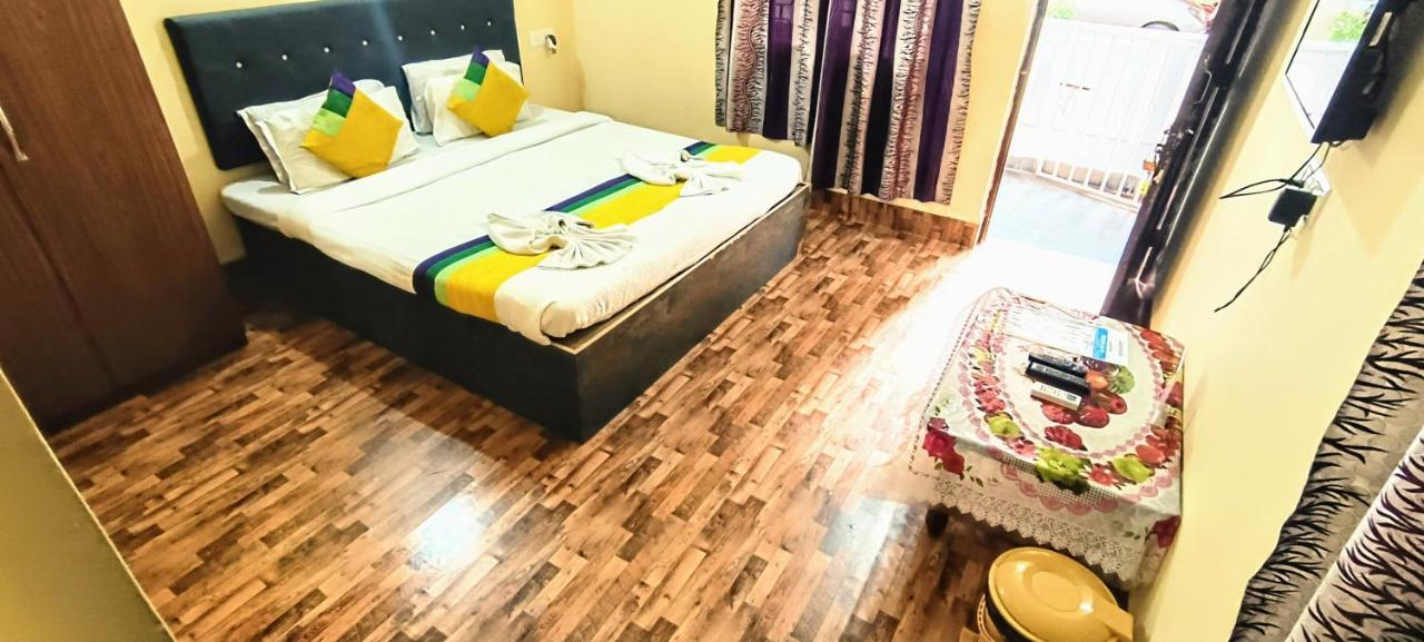 Отель Jack'S Calangute Place Экстерьер фото